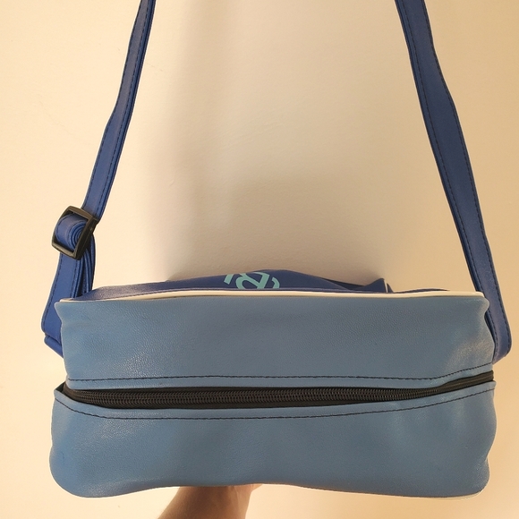 JetBlue Airways Limited Edition Duotone Carry-On Travel Bag - Picture 12 of 13